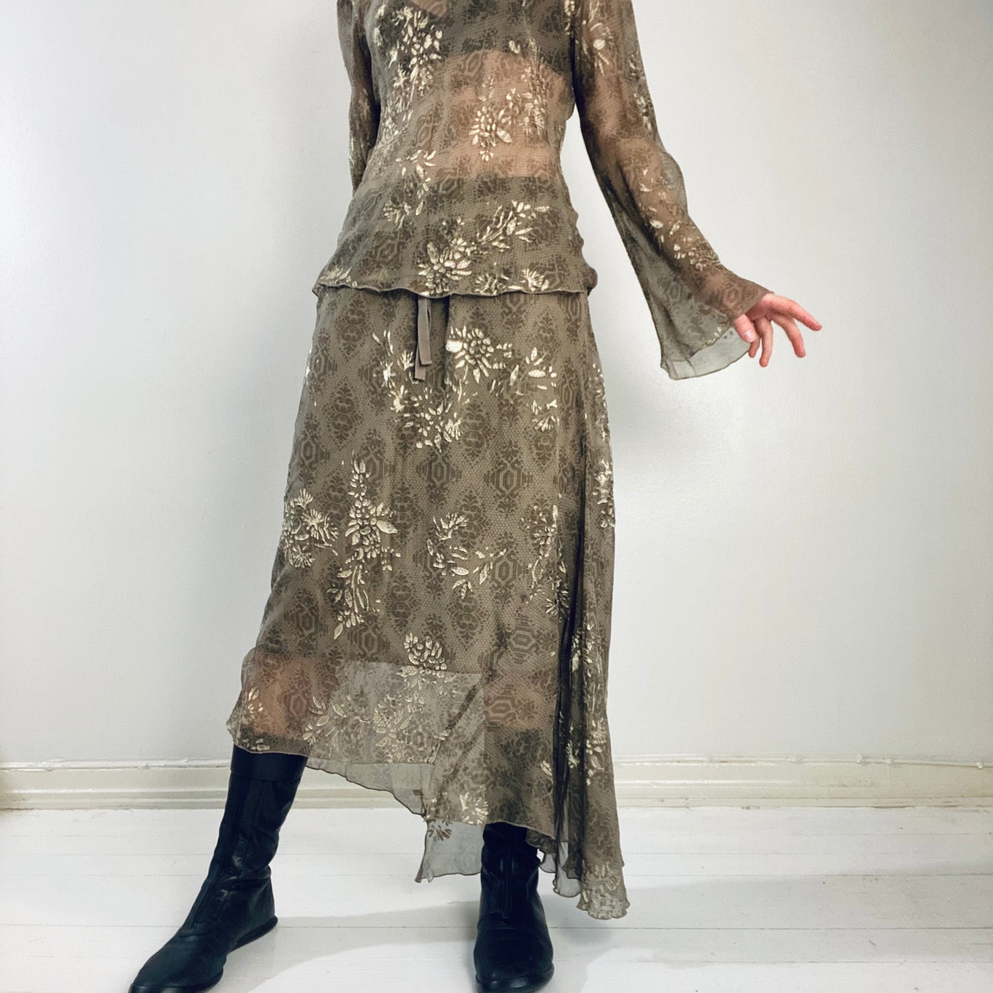 Sand silk skirt
