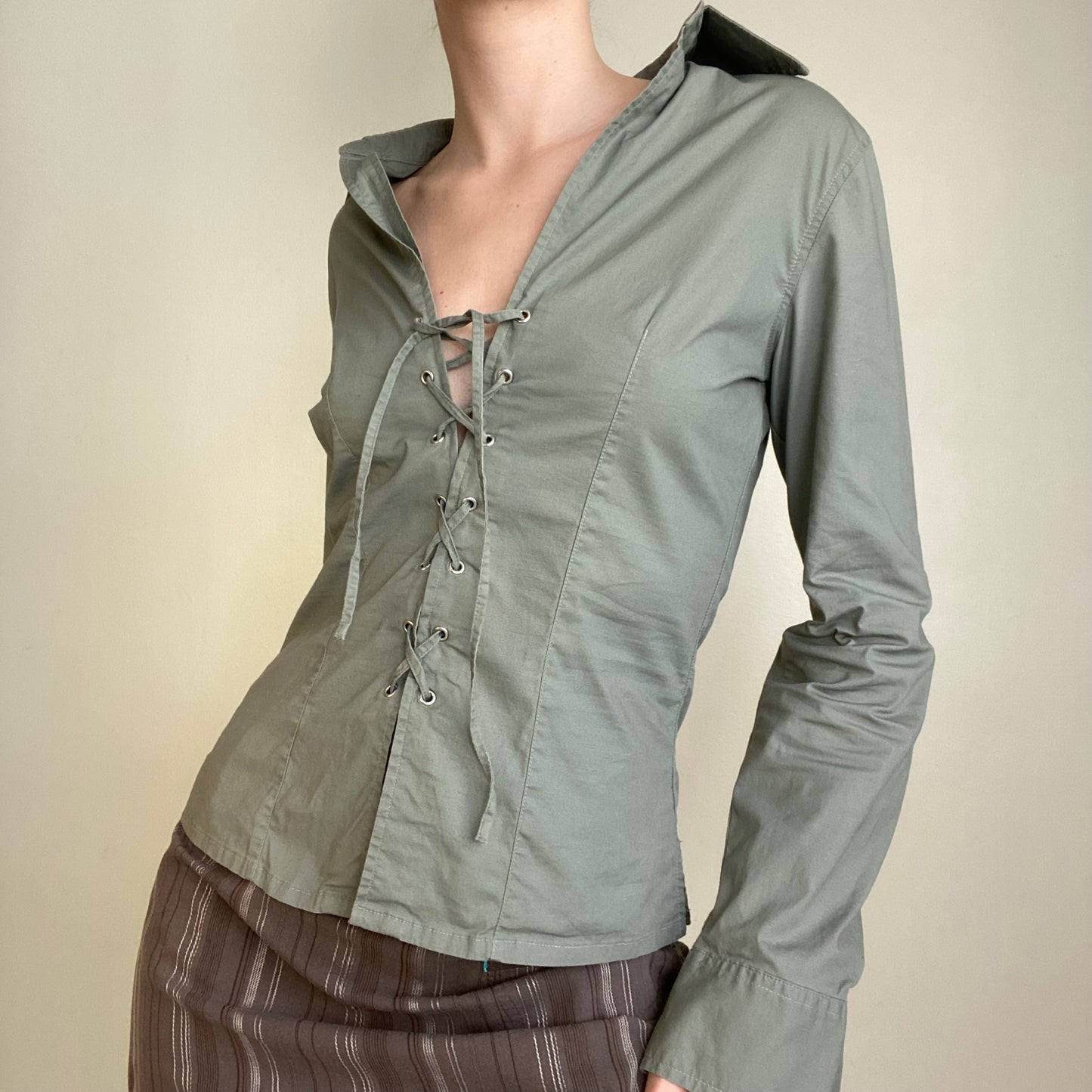 00s lace up shirt