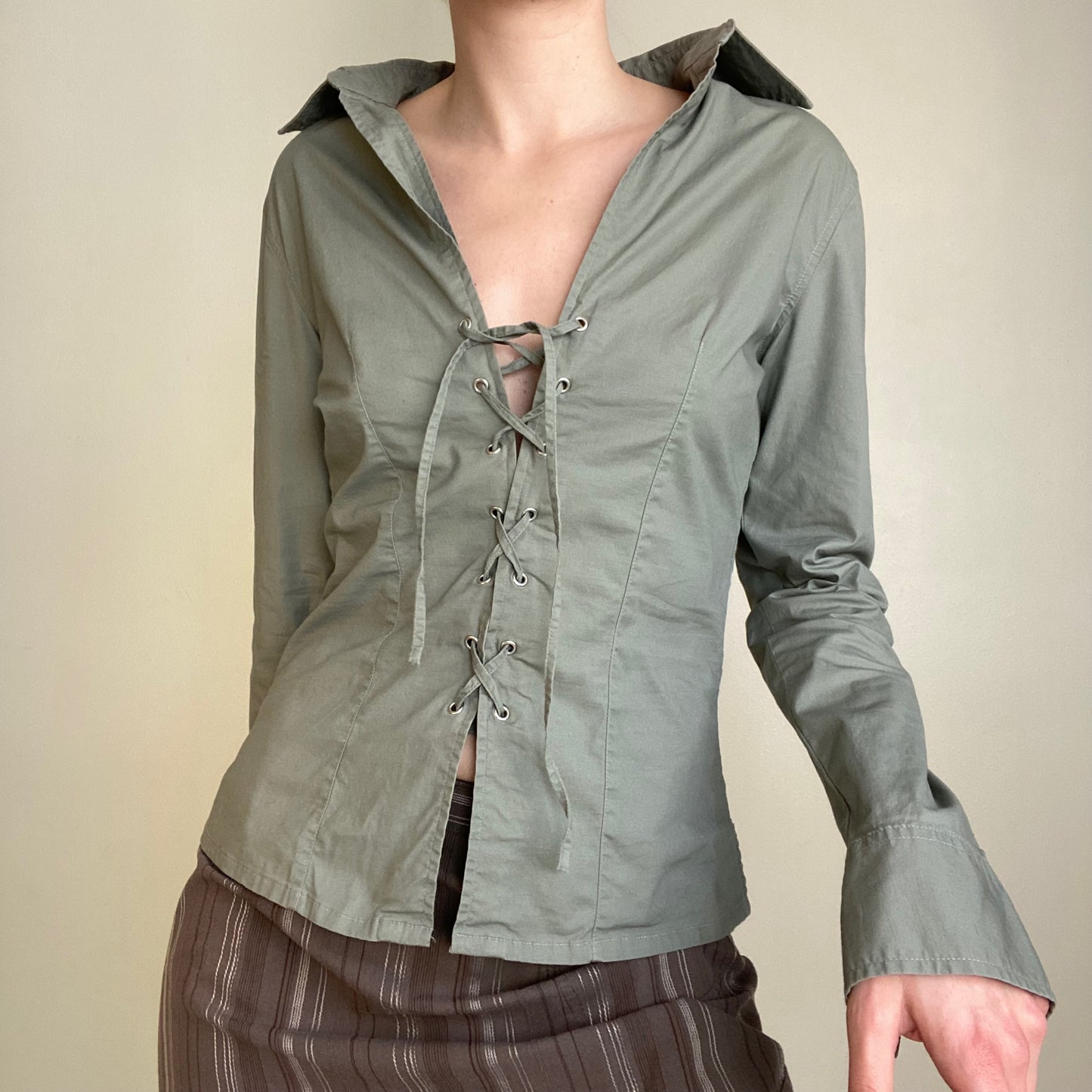 00s lace up shirt