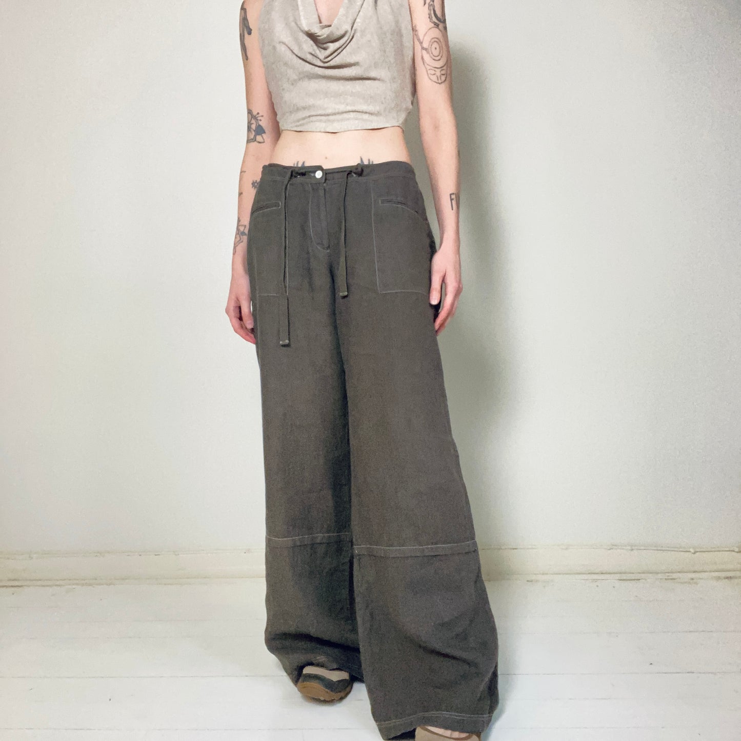 Baggy linen trousers