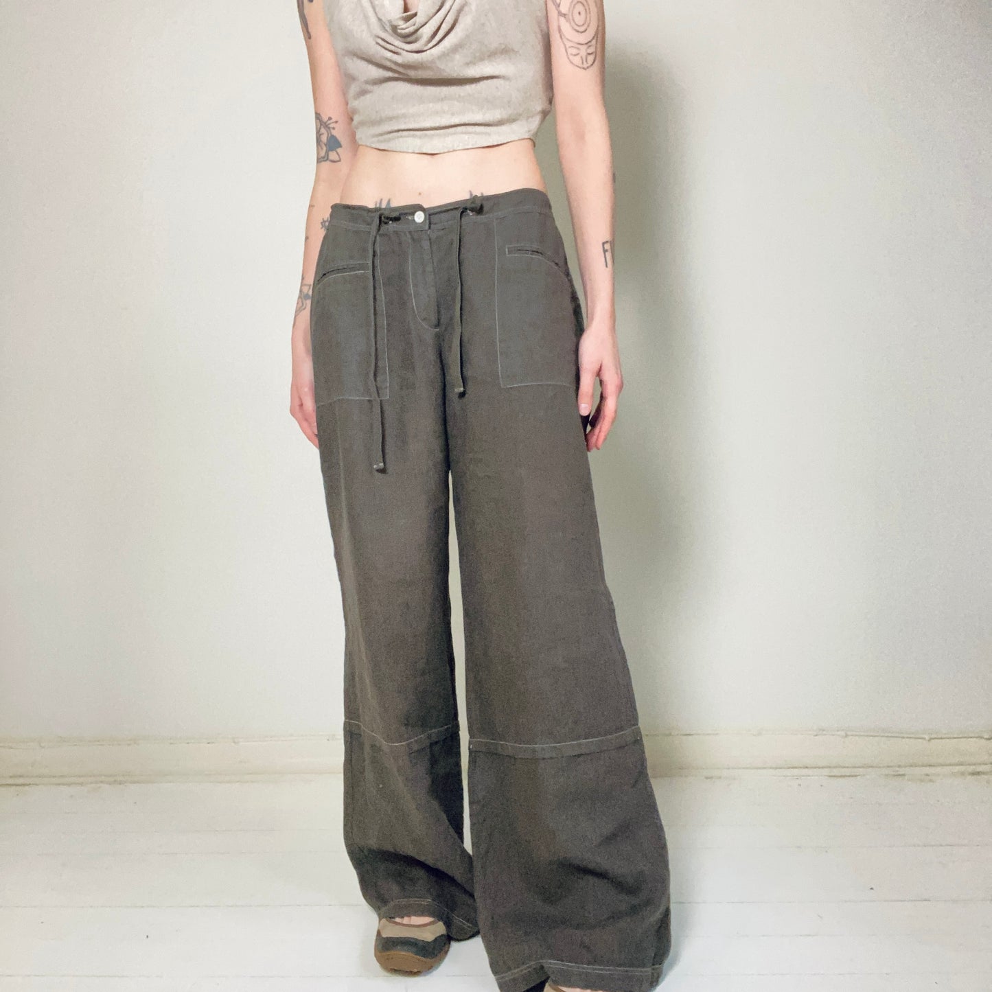 Baggy linen trousers