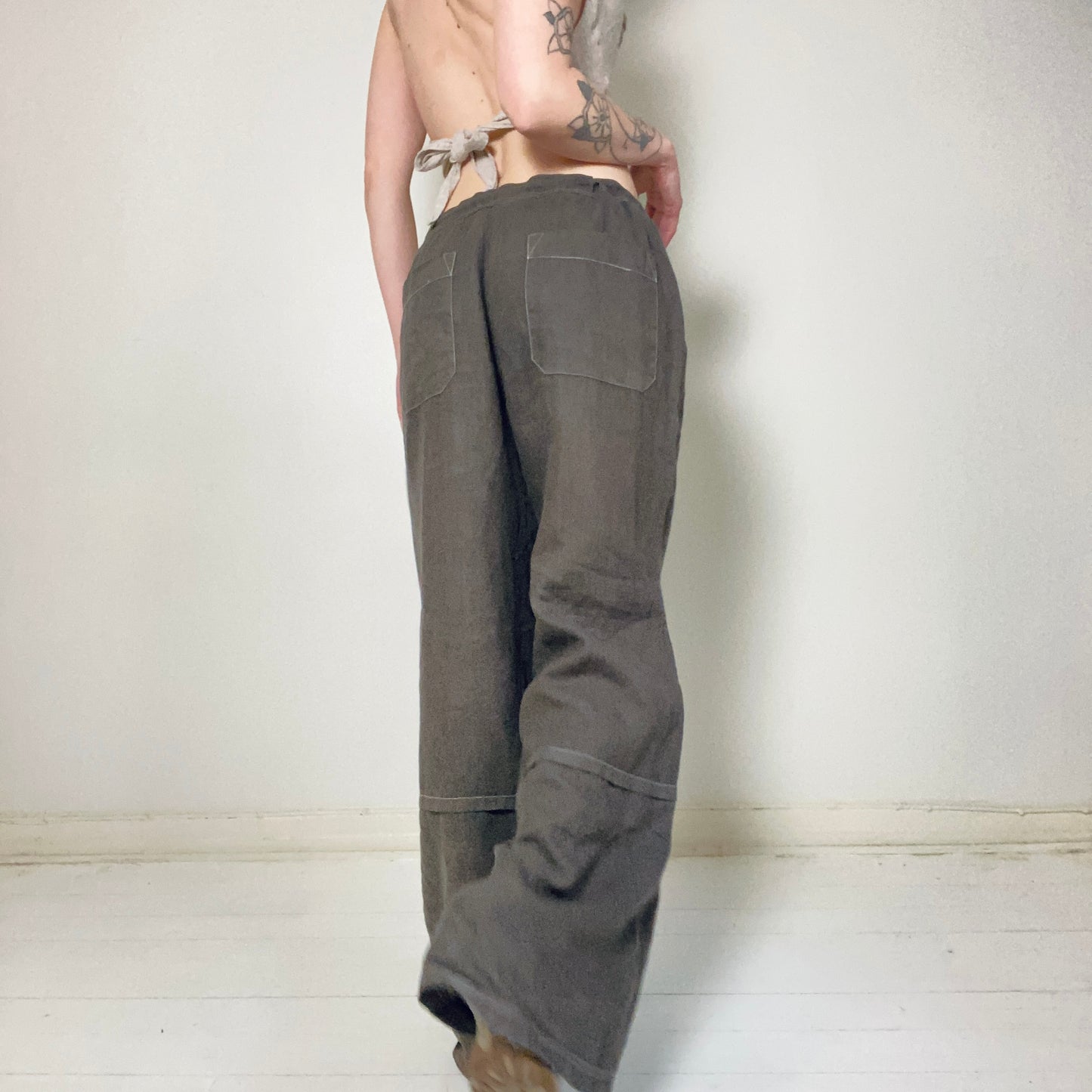 Baggy linen trousers