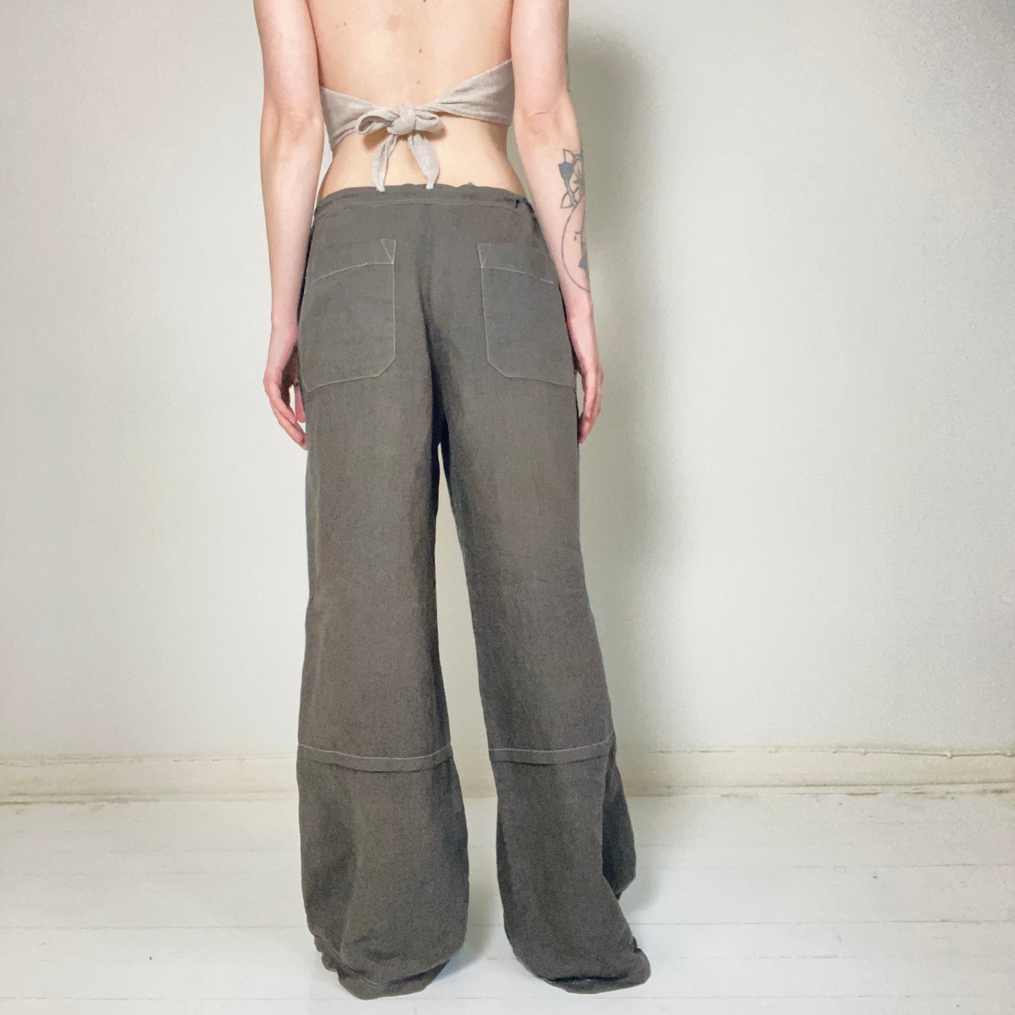 Baggy linen trousers