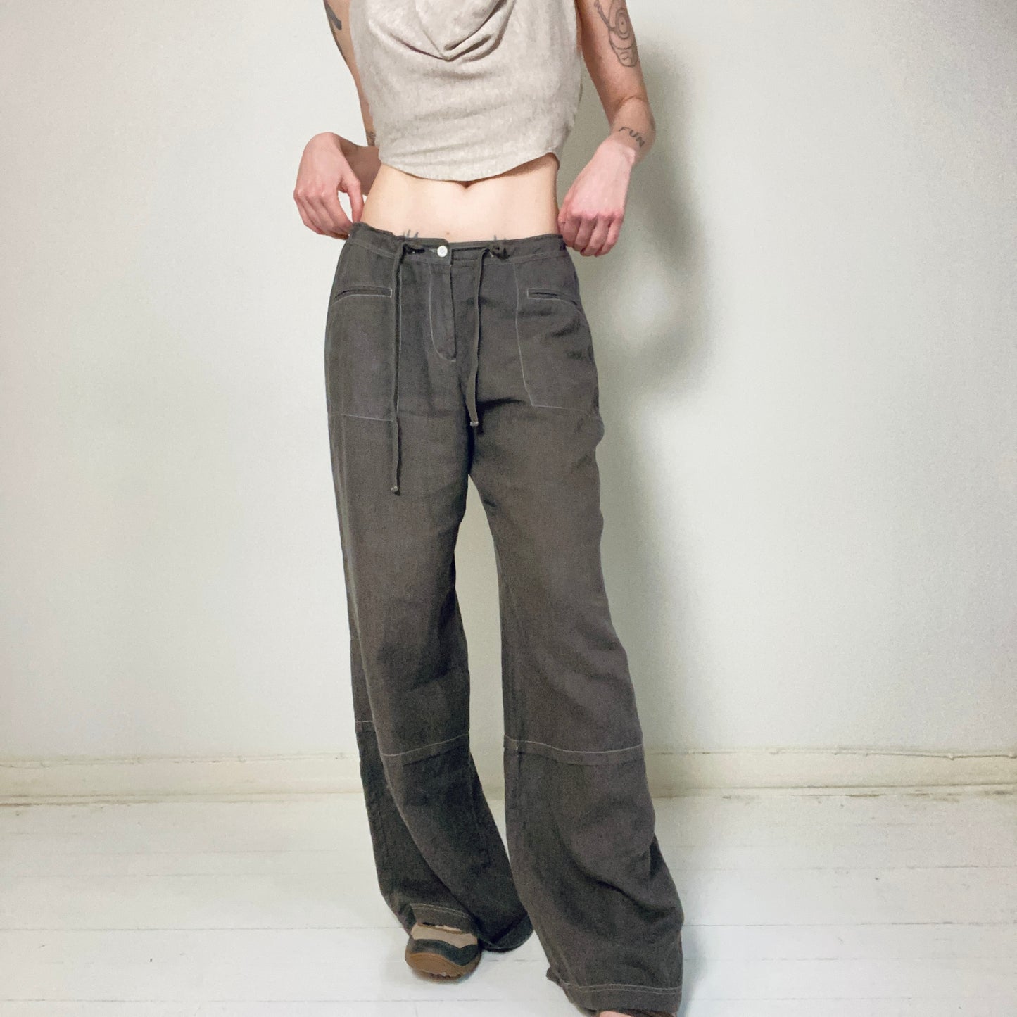 Baggy linen trousers