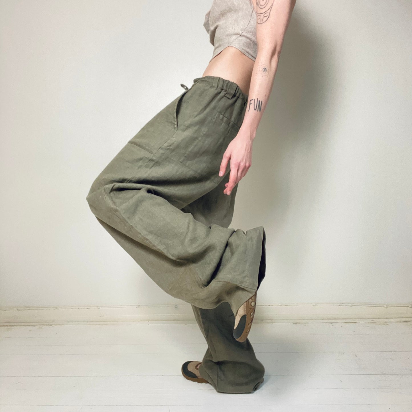 Baggy linen pants