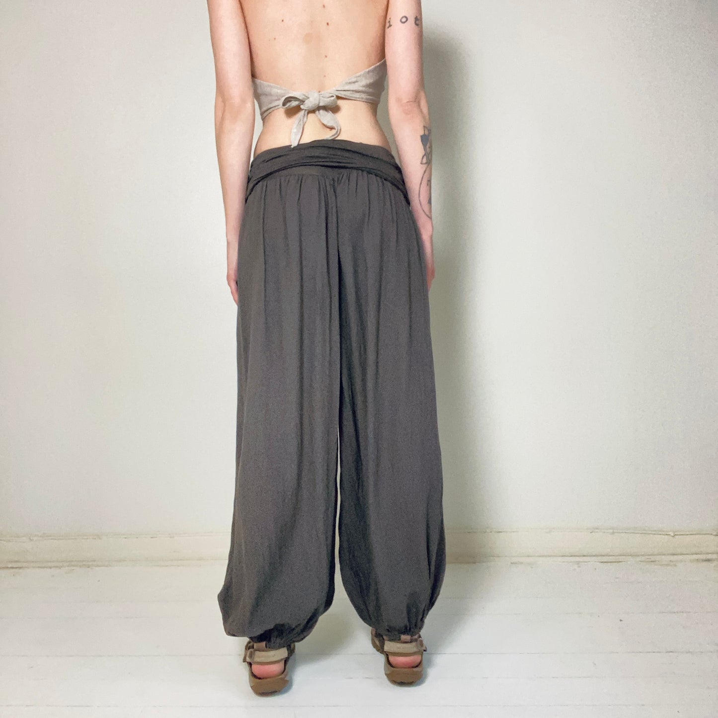 Loose fit harem pants