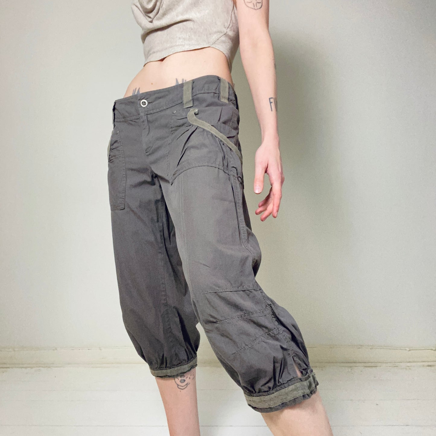 00s Low waist capri pants