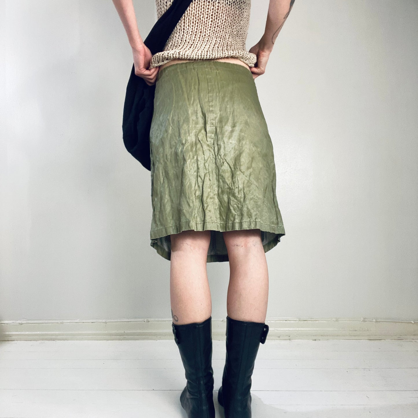 Diesel metal skirt